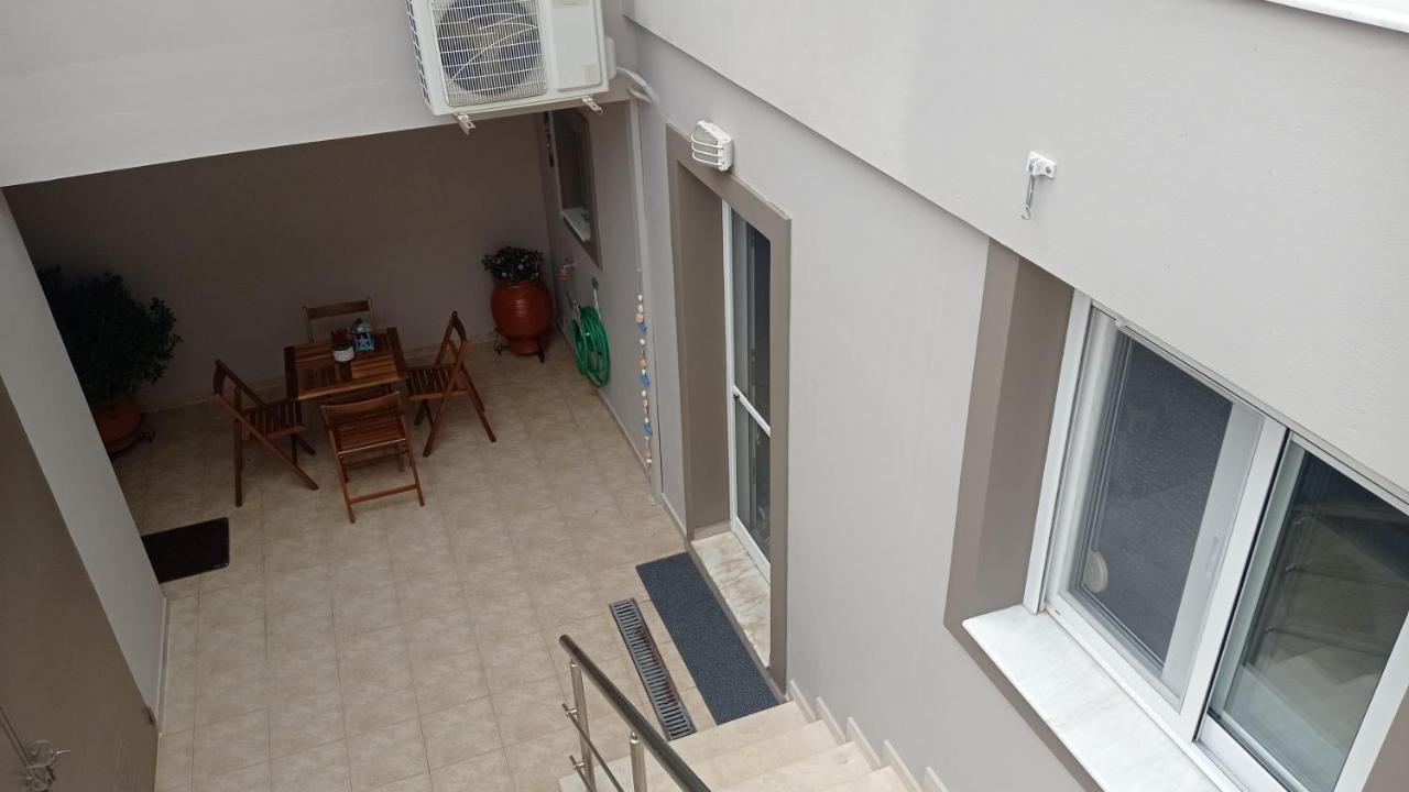 Elena Apartment Артемида Екстериор снимка